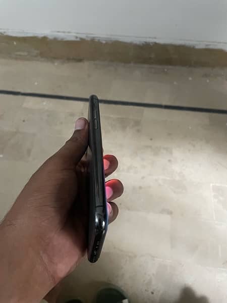 iPhone 11 Pro non pta 6