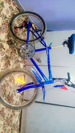 gear cycle agar kha jaye to new hai one month used hai