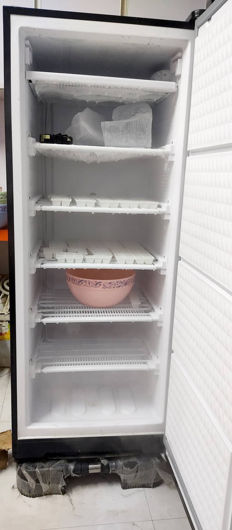 Selling Dawlance King Size Freezer Very Cheap 3