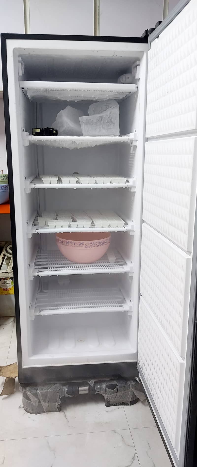 Selling Dawlance King Size Freezer Very Cheap 4