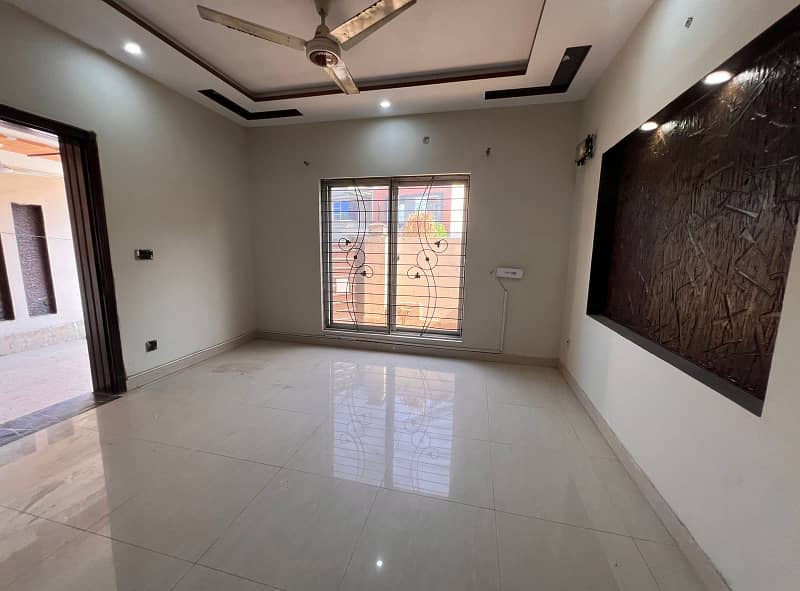 5 Marla 3 Bedroom Facing Park House At A Very Prime Location Of BB Block Bahria Town Lahore 2