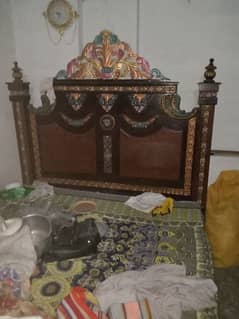 BED. DRESSING SHOWCASE   GOOD CONDITION 0