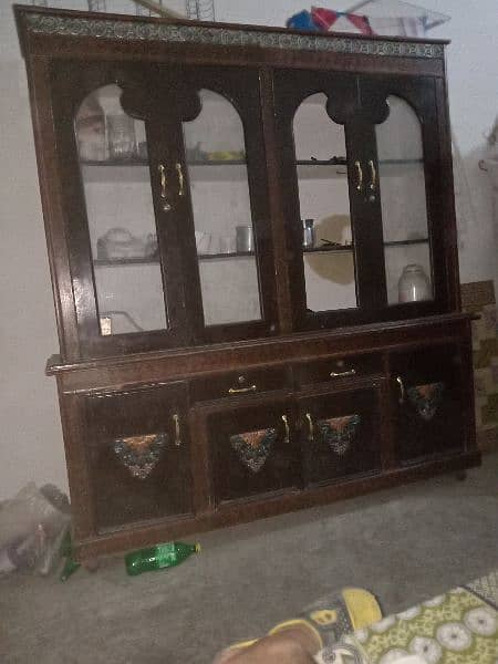 BED. DRESSING SHOWCASE   GOOD CONDITION 2