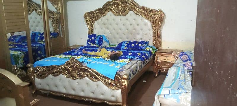 chinot set. . . bed . shocas . . sanghar maz. . tarpai set. . sofa set. . 4