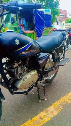 Suzuki GS 150