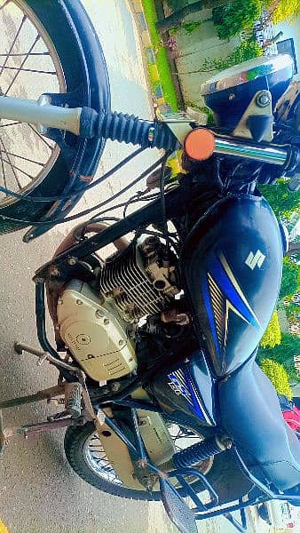 Suzuki GS 150 1