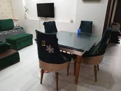 Dining table with 4 chairs and glass