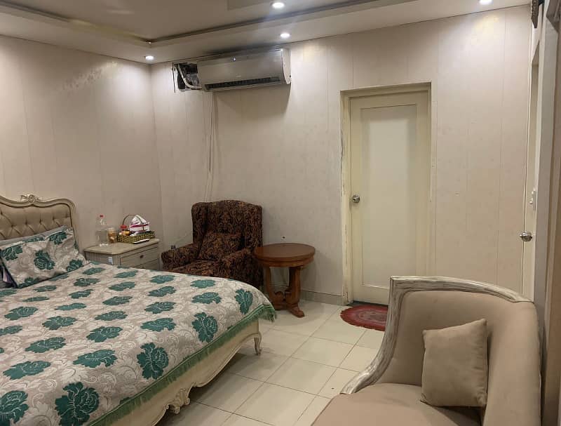 8 Marla European Style Safari Villa House available for sale in a very good condition at very prime location of Safari Villas Sector B Bahria Town Lahore 4