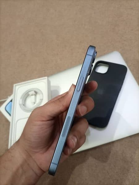 iphone 14 plus, 128gb, 98% BH,  jv, with box & cable 3