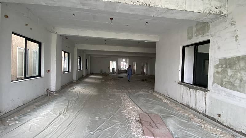 1 Kanal Brand New Commercial Floor For Rent J3 Block Johar Town 12