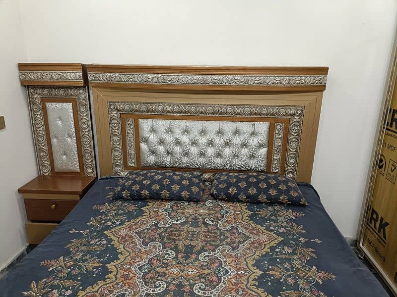 Room Furniture Bed urgent sale 1