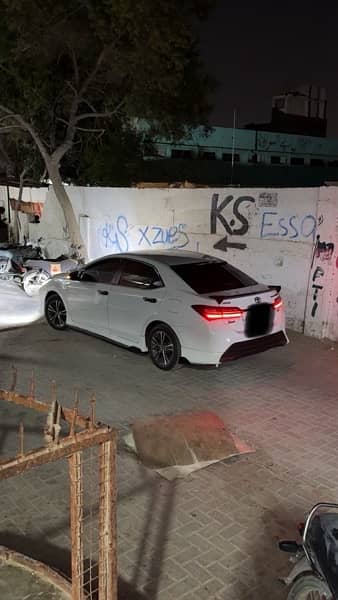 Toyota Corolla Altis 2017 4