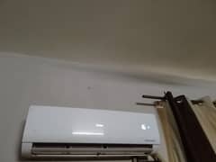 HAIER 1TONN DC INVERTER (heat &cool) 0