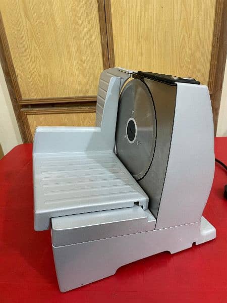 Magimix Metal Body Food / Fruits / Bread / Meat Slicer 3