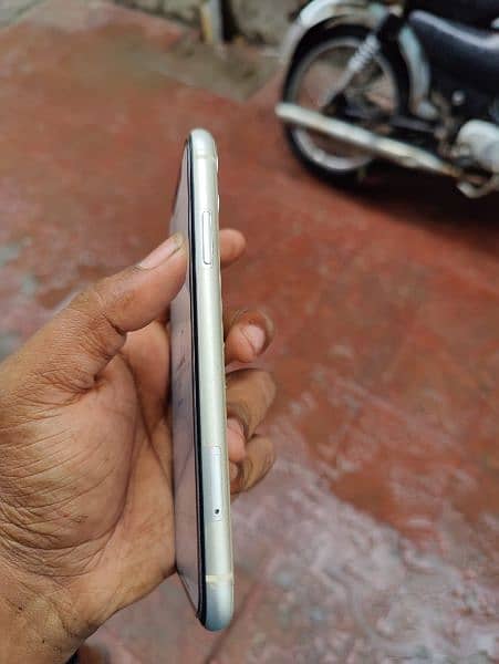 OnePlus 9pro only back crack 0