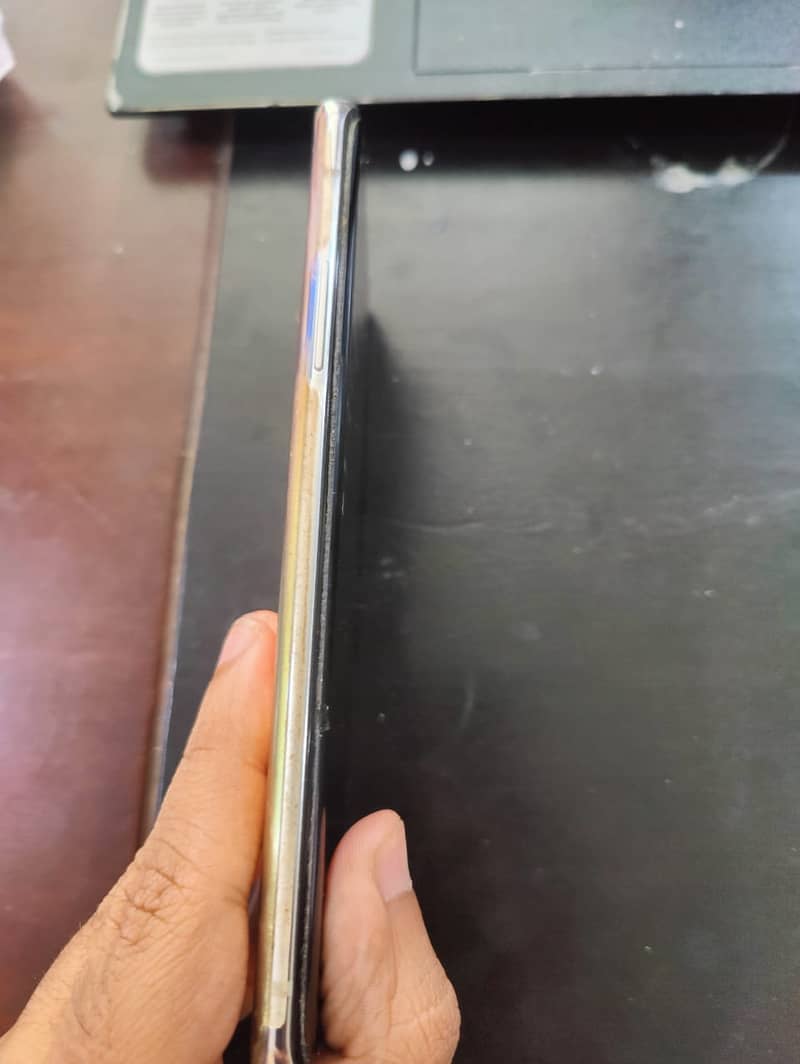 oneplus 8 8gb 128 gb 10/10 condition 4