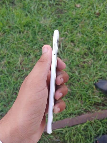 Huawei p10 4 64 gb best for camera and normal use 10/10 3