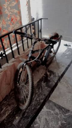 one hand use beautiful cycle for sale location Lahore