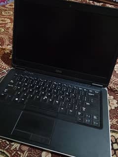 Laptop Dell 7440