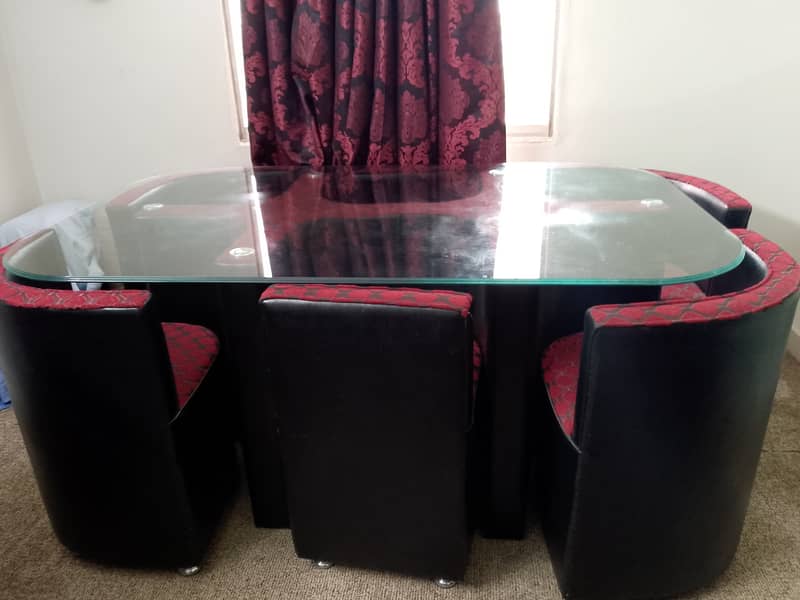 6 seats leather dinning table 3