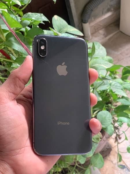 IPHONE X 64GB Approved 9