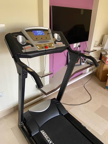 Treadmill Exercise Machine (American Fitness) 6