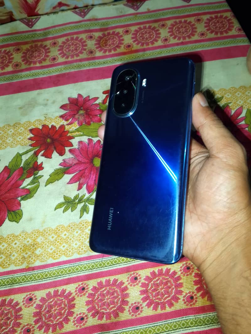 Huawei nova y70 4