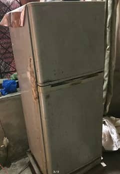 Dawlance Fridge for sale 100% working
Original brand refrigerator