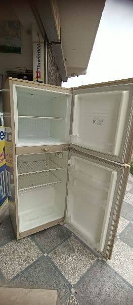 Pel Refrigerator For sale 0