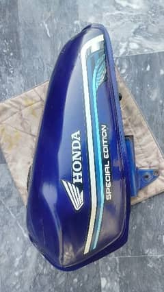 Honda 125 fuel tank+footstep