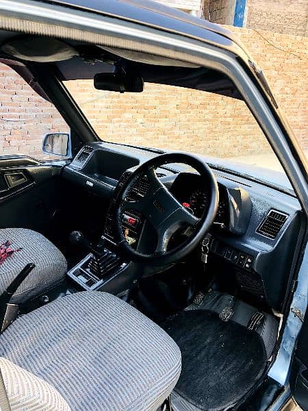 Suzuki Vitara 1989 13