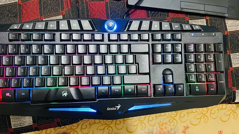 Genius Rgb keyboard wired 1