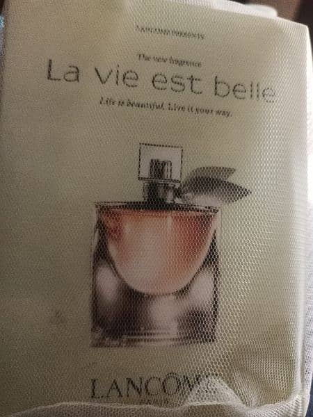 LANCOME La vie est belle 0