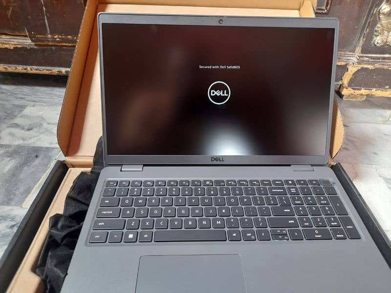 Dell Latitude 
3540 5