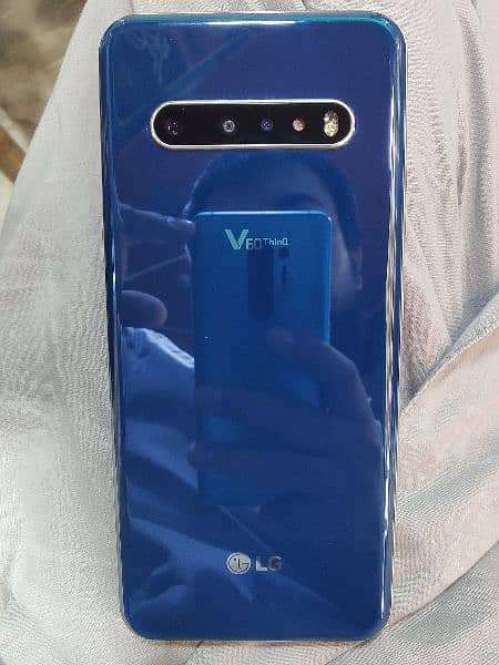 LG v60 8/128 1