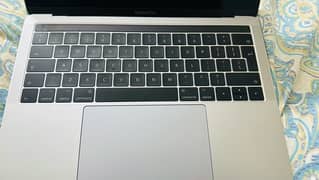 Macbook pro 2017 13 inches