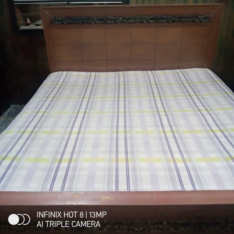 Wooden bed shesham ka hai with Side table 1