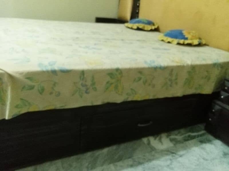 bedroom set for sale 70k 1