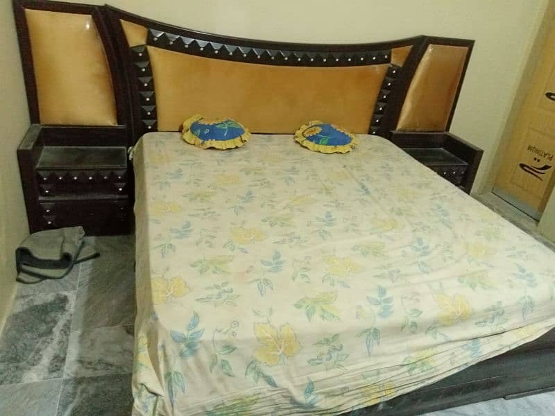 bedroom set for sale 70k 4