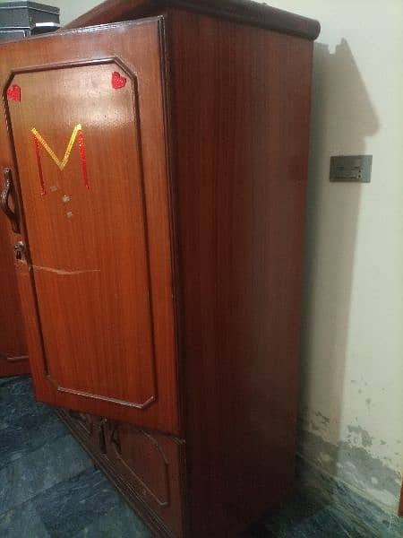 Wardrobe for sale in Sargodha 2