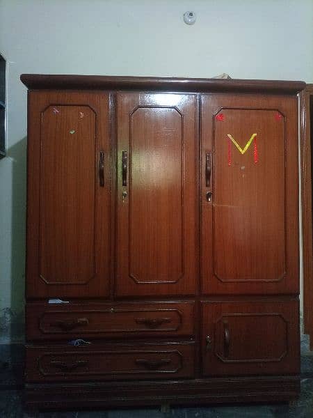 Wardrobe for sale in Sargodha 3