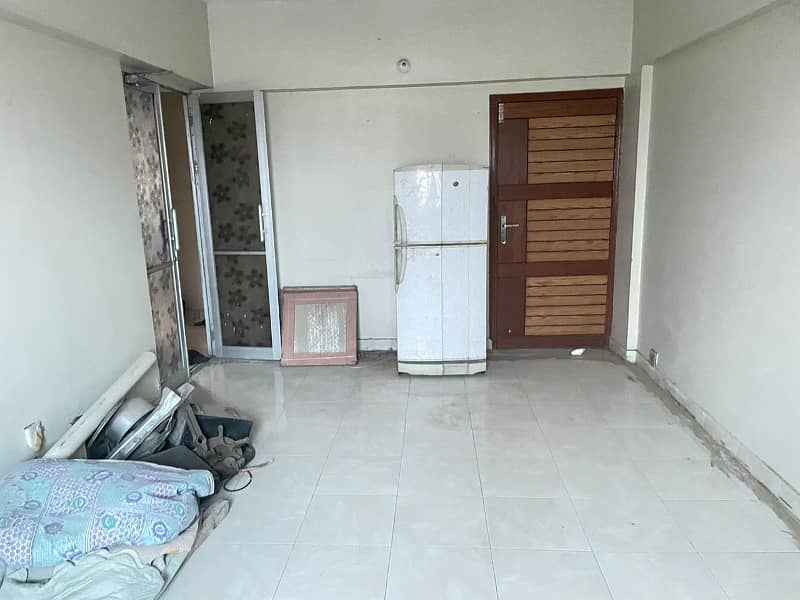 LEASED 3 BEDROOMS 2 WASHROOM 4TH FLOOR FLAT NEAR AKHTER EYE HOSPITAL 2