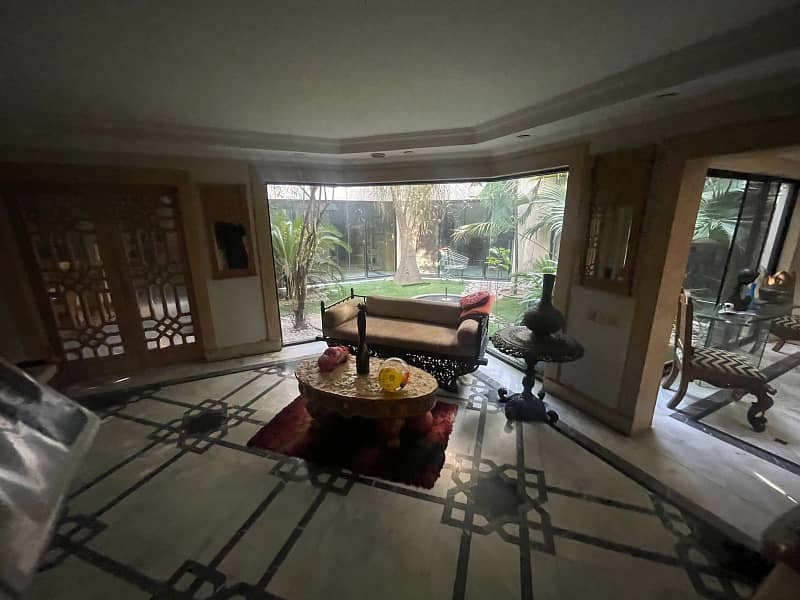 Well Maintained 1 Kanal Lavish Bungalow for Sale in DHA Phase 4 5