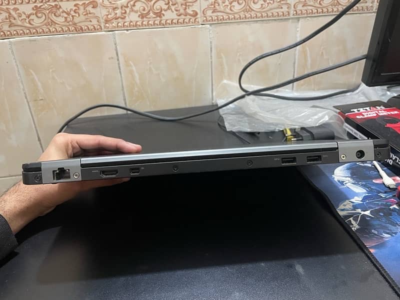 Dell i5 6th gen 8gb ram 256 gb ssd 5