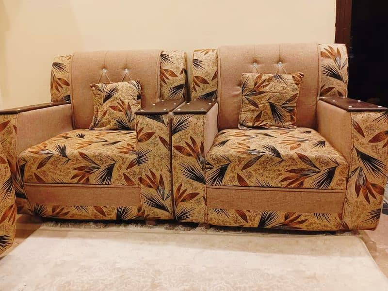 5 seater wooden sofa set 3