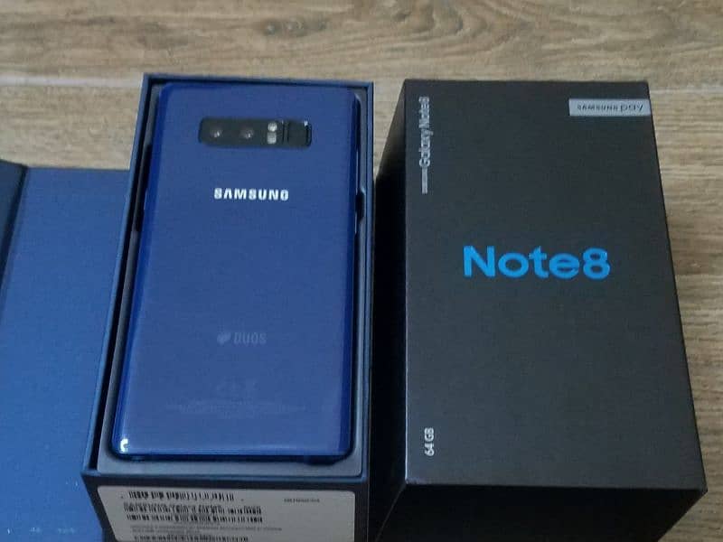 Samsung Galaxy Note 8 Dual Sim ( Box with all accessories ) 0