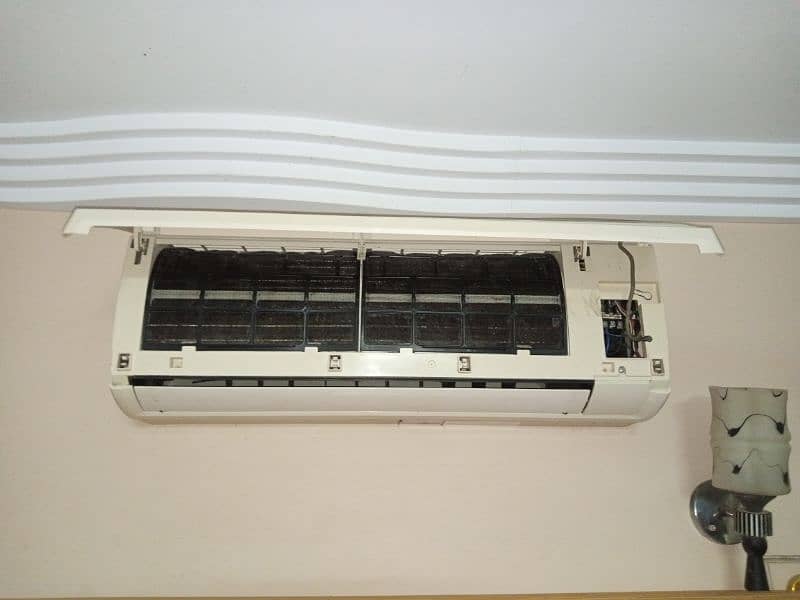 Split AC 1