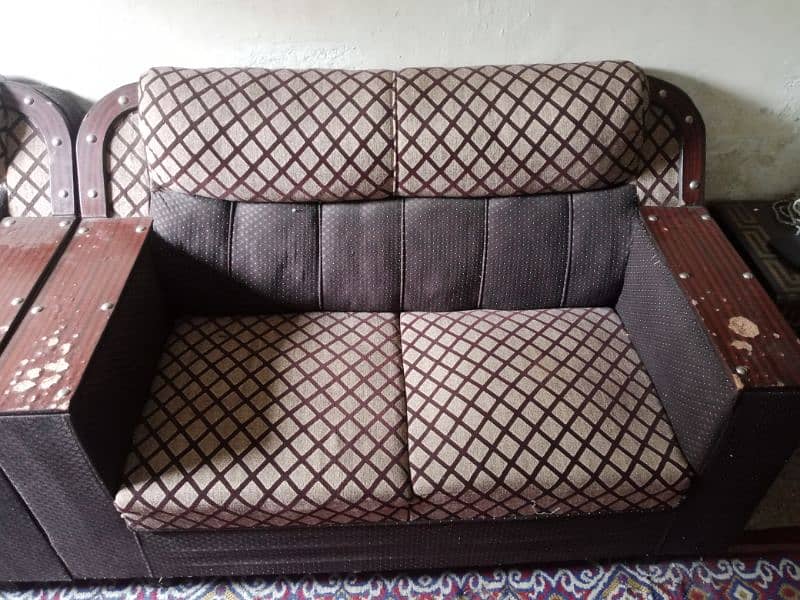 urgent Sale sofa 1