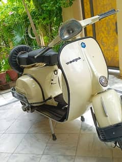 Vespa 1978 Antique