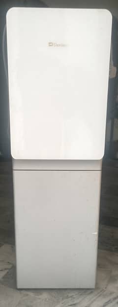 Dawlence WD-1051 Glass Door Cloud White With Refrigerator